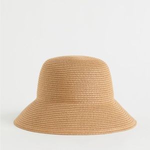 Straw bucket hat